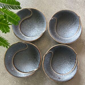 美濃焼 ピーコック 小皿 4点セット 小鉢 深皿 とんすい 取り皿 和食器 孔雀 黒 グレー 高級 ひねり 丸 手作り 作家