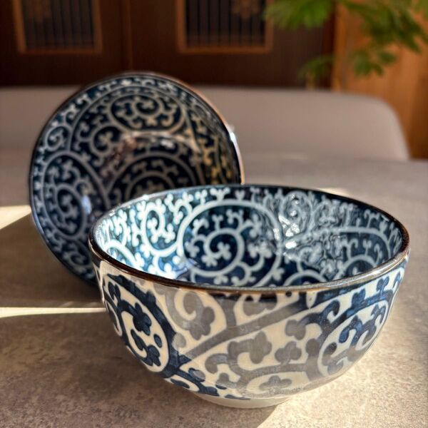 美濃焼 小どんぶり 2点セット 丼 お好み鉢 タコ唐草 内外蛸唐草 陶器 小丼 和食器 鉢 盛皿 小丼 大茶碗 大飯碗 反転 藍