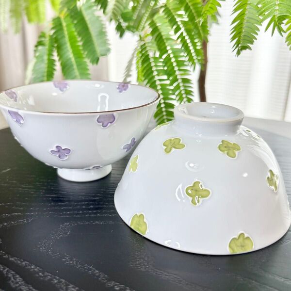 ハナミズキ 飯碗 2色セット 黄緑 紫 花柄 イッチン ペア 夫婦茶碗 手描き 茶碗 和食器 陶器 有田焼 グリーン パープル