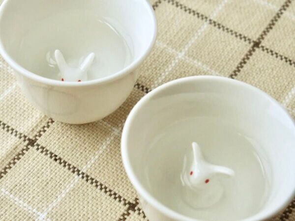 うさぎ おちょこ 2個セット ペア 人形 お猪口 白 シンプル 日本酒 陶器 美濃焼 日本製 かわいい ホワイト 湯呑み ぐい呑