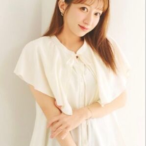 辻希美 アンジュシャルムしまむら ブラウス