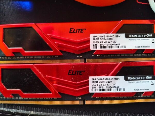 メモリ TEAM DDR4 3200 16GB 2枚