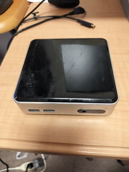 Intelnuc ミニPCジャンク品