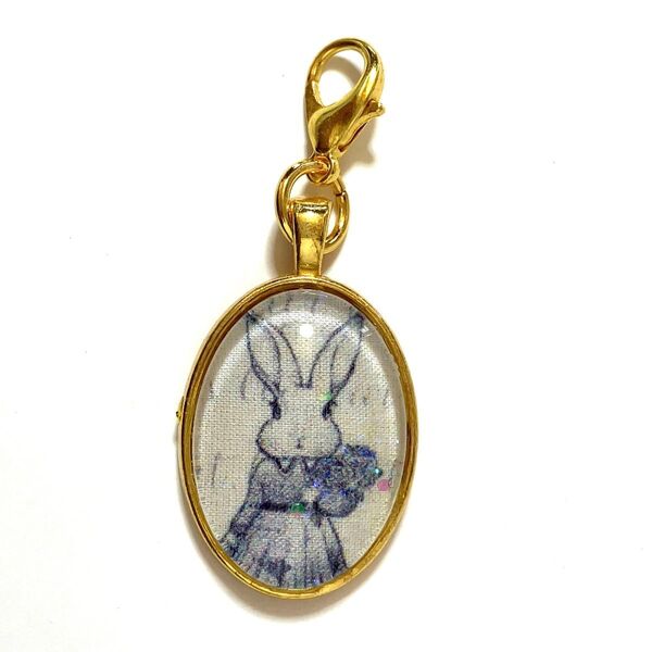 楕円形ファスナーチャーム ウサギ ハンドメイド