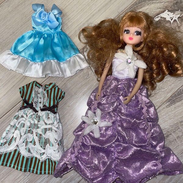 リカちゃんと服3枚 リカちゃん人形 着せ替え人形 TAKARA ドール