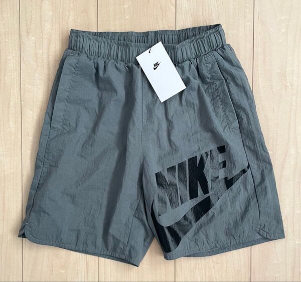 NIKE キッズ ショートパンツ 160サイズ 濃いグレー ロゴ 送料込み