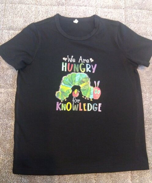 はらぺこあおむし Tシャツ 黒 半袖 新品
