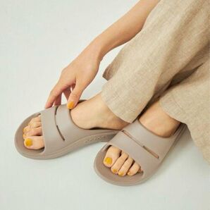 OOFOS ウーフォス リカバリーサンダル