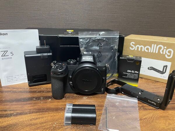 Nikon Z5 ミラーレス一眼カメラ SmallRig Lブラケット バッテリーセット