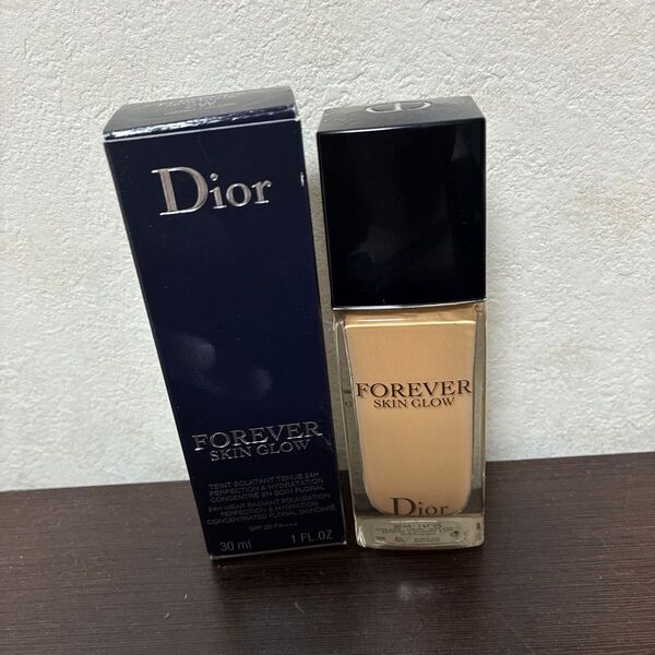 Dior フォーエヴァーフルイドグロウ2W 値下げ