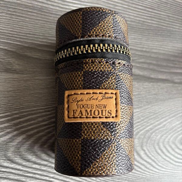 VOGUE NEW FAMOUS リップケース モノグラム柄
