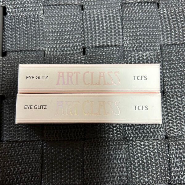 【新品未使用】too cool for school アイグリッツ