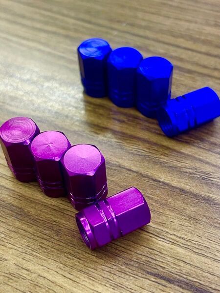 ★エアバルブキャップ アルミ製 8個セット 未使用品 パープル&ブルー