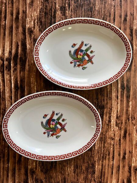 中華 エスニック 赤2枚 オーバルプレート 中皿 和洋食器 オシャレ 美濃焼 磁器 カフェ風