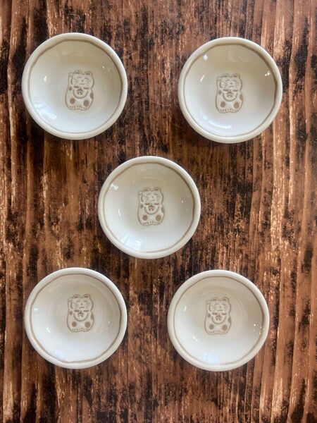 招き猫小皿 8cm 4枚 和洋食器 美濃焼 オシャレ 陶磁器 丸皿 ラウンドプレート