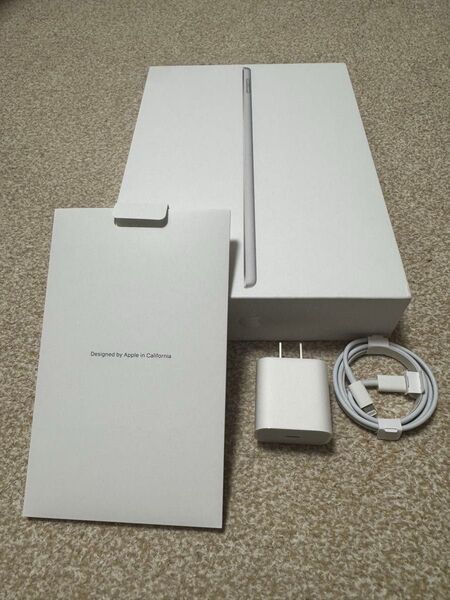 Apple iPad 10.2インチ 第9世代 Wi-Fi 64GB シルバー 中古美品+新品未使用タッチペン