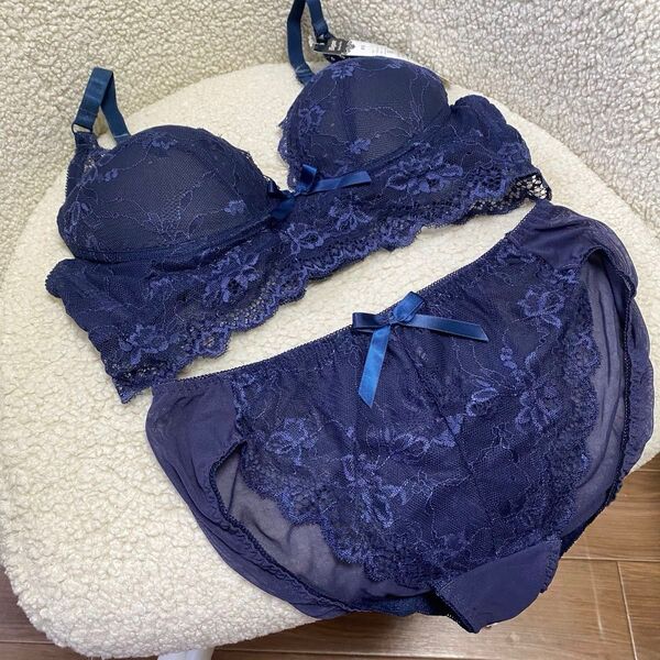 B85ブラショーツセット レース セクシーランジェリー 大人っぽい ネイビー 大きめサイズ グラマー 大きな胸用