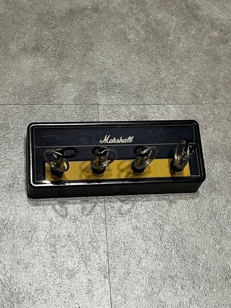 Marshall(マーシャル)アンプのミニチュア風キーラック(キーフック)