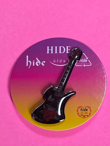 hide ピンバッジ hide 60th Anniversary ローズ & ブラッド