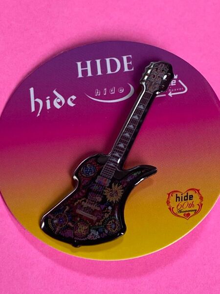 hide 60th Anniversary ギター型 ピンバッジ ペイント paint サイケ