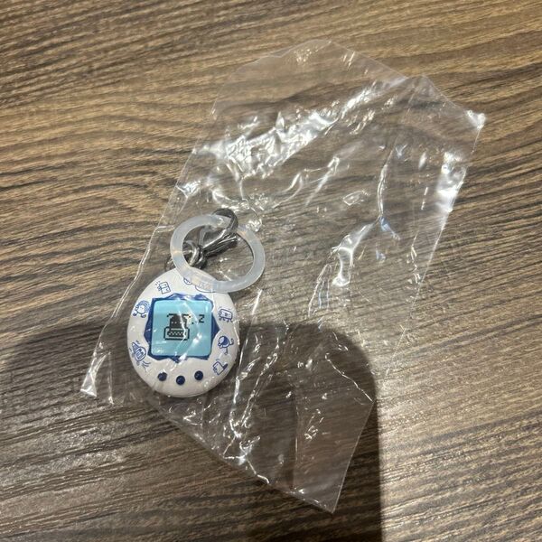たまごっち キーホルダー 白、赤