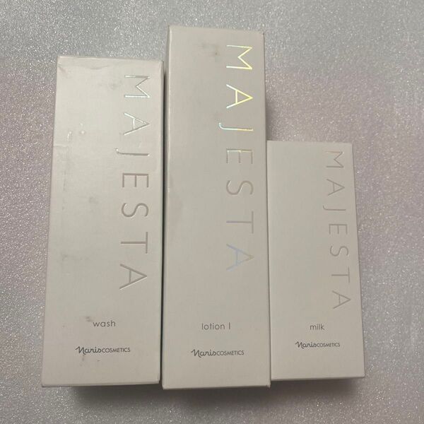 ナリス マジェスタ ウオッシュ100g ローションI 180mlとミルク 80ml
