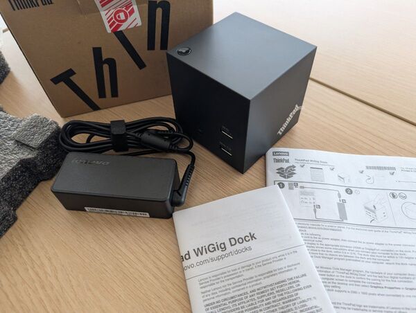 ThinkPad WiGig ドック 40A6 デュアルディスプレイ ワイヤレス アダプター 拡張 映像