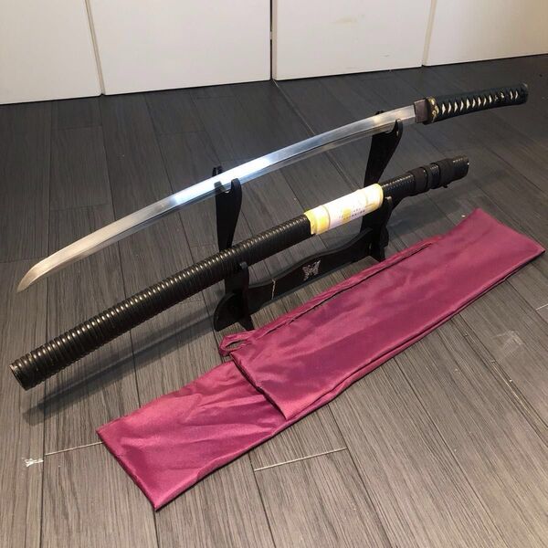 刃渡61.9cm 無銘 優働き刃紋 日本刀 反り1.8cm 長物白鞘 太刀 登録証付 脇差 高級刀袋付き
