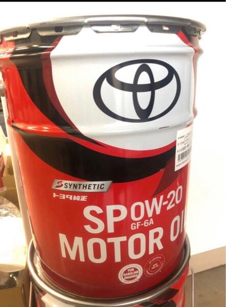 トヨタ純正 エンジンオイル SP0W20 20L 08880-13203 送料込み
