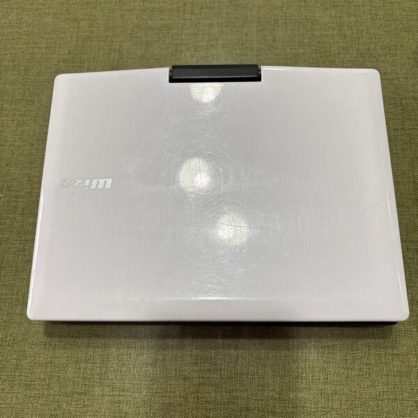 ポータブルDVDプレイヤー