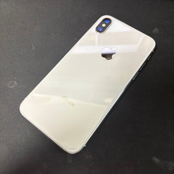 ③ iPhone X 64GB シルバー ドコモ SIMロック解除済み