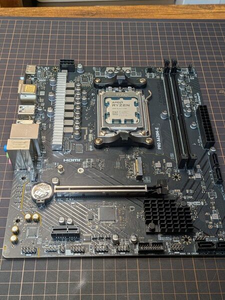 Ryzen 7 7700とマザーボードセット