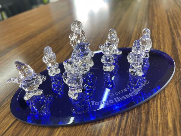 東京ディズニー ランド 白雪姫 7人のこびと ガラス細工 廃盤 アンティーク 希少 置物