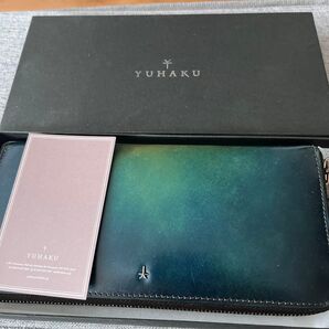 美品 yuhaku ラウンドファスナーウォレット