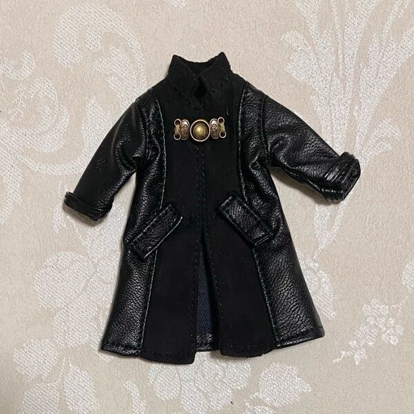 オビツ11 異素材 コート 黒 ピコニーモP ねんどろいど どーる バービー チェルシー 1/12 ドール 服 レザー ジャケット