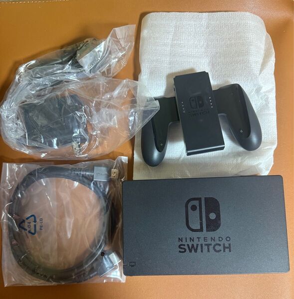 ニンテンドースイッチ ジョイコンコントローラー、ドック、HDMIケーブル 、ACアダプタ セット Nintendo Switch