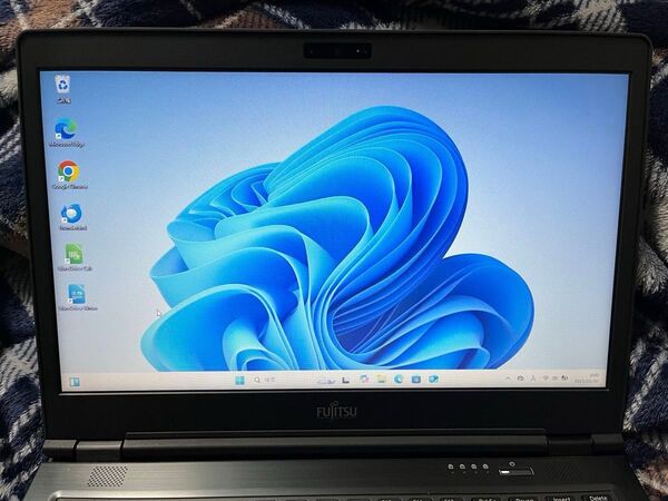LIFEBOOK U748/S Core i5 7300U 2.6GHz/4GB/128GB(SSD)/14W/Win11pro