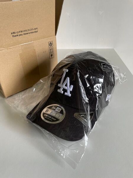 ニューエラ NEW ERA 9FIFTY ストレッチスナップ ロサンゼルスドジャース ブラックホワイトキャップ 帽子ユニセックス