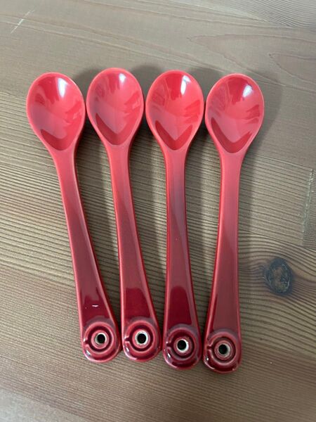 ル・クルーゼ スプーン レッド 4本セット 未使用
