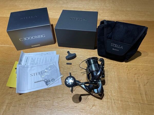 22ステラ C3000MHG シマノ STELLA ステラ SHIMANO 中古美品