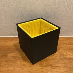 多機能シンプル鉢(立方体)ブラック×イエロー