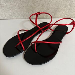 新品、未使用 LAOCOONTE/ラオコンテ】コードサンダル 赤 37