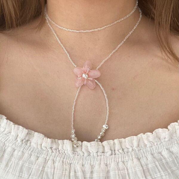 【ハンドメイドチョーカー】桜 ビーズ ネックレス 淡水パール ピンク 白 花 パール クリア オーロラ 韓国 バレエコア 上品