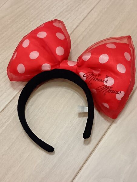カチューシャ ディズニー ミニー ミニーマウス Disney ディズニーリゾート グッズ リボン かわいい ドット Minnie
