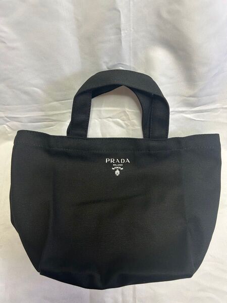 新品未使用 PRADAノベルティトートバッグ