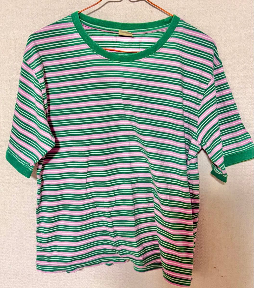グリーン×ピンク ボーダーTシャツ