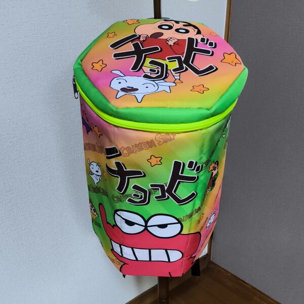 クレヨンしんちゃん 六角形型 リュック アミューズメント商品 蓋底側面クッションあり 自立タイプ