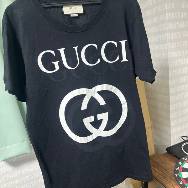 正規品 GUCCI 黒 ロゴ Tシャツ 未使用に近い グッチ