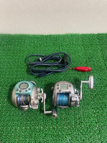 RYOBI 電動 リール Adventure VS700AT と VS700AC フィッシング 船用 釣り具 釣具 (ジャンク品)