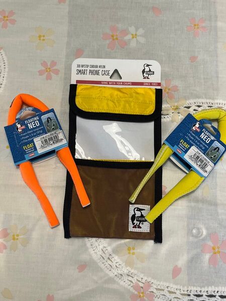 ①CHUMS Smart Phone Case 首掛けストラップ②CHUMSメガネストラップ FLOATING NEO 2本set